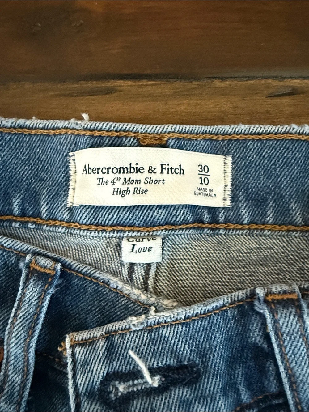 Abercrombie & Fitch reposhing this